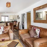 Romneys & Apartamento Kendal