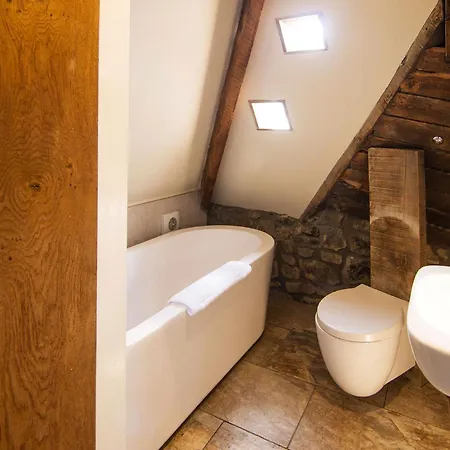 ロムニーズ アパートメンツ&スイーツ