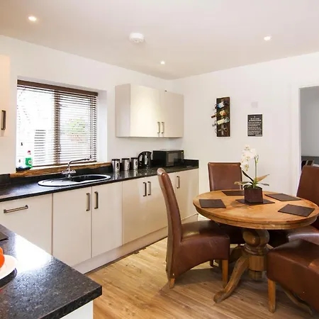 ロムニーズ アパートメンツ&スイーツ * ケンダル